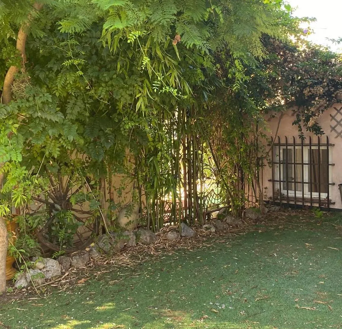 Une Pepite Zen Et Cosy, Parking Jardin, Ideal Pour Se Ressourcer Au Calme Le Cannet 0*,  France